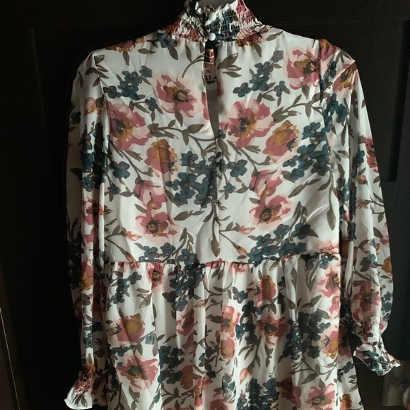 Floral dress - Picture 4 of 5